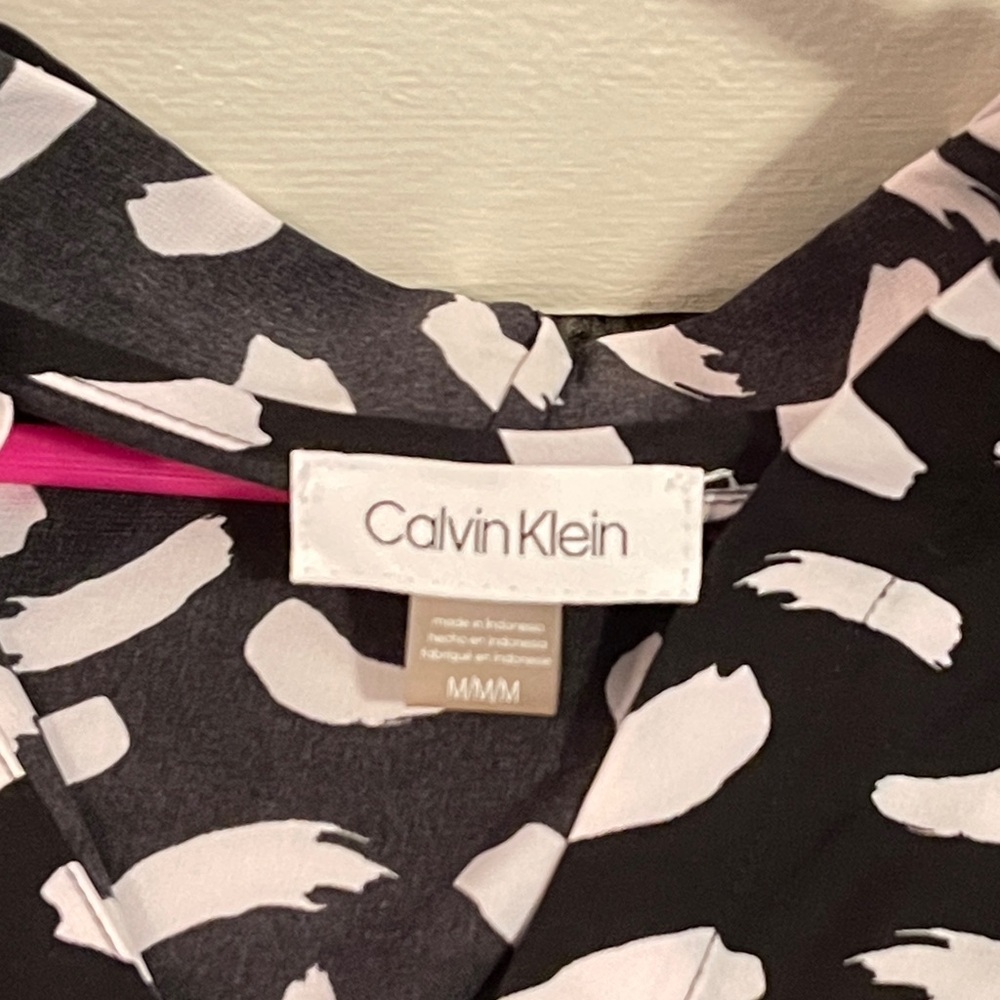 Calvin Klein Black and White Blouse - Picture 2 of 3